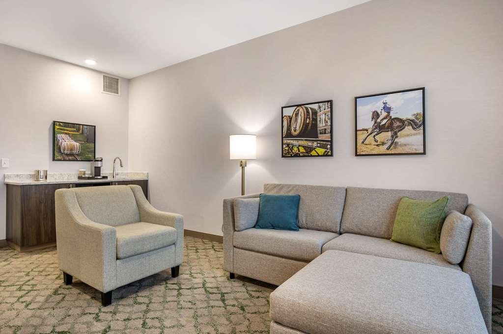 Cambria Downtown-whiskey Row 3*