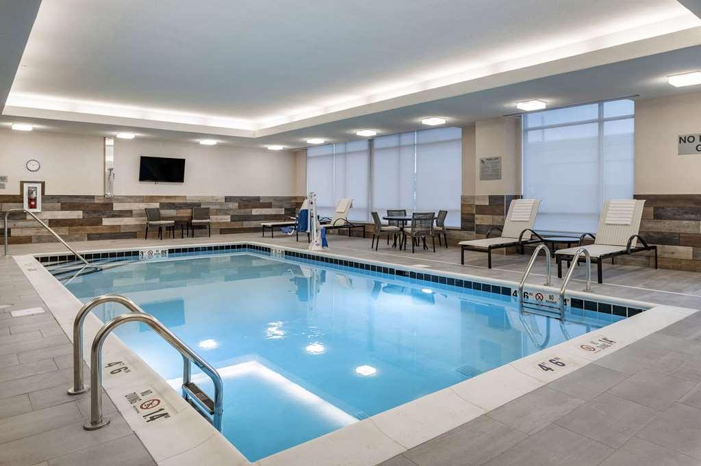 Cambria Downtown-whiskey Row 3*